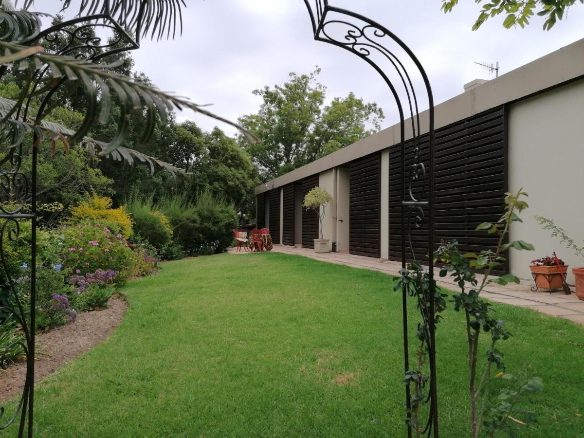 Aanhuizen Guest House Swellendam Exterior photo