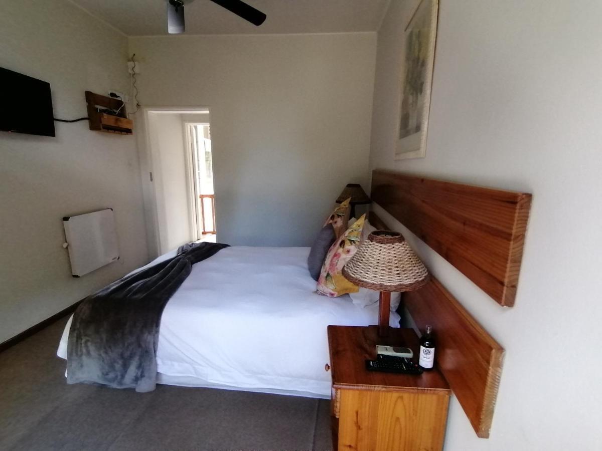 Aanhuizen Guest House Swellendam Exterior photo