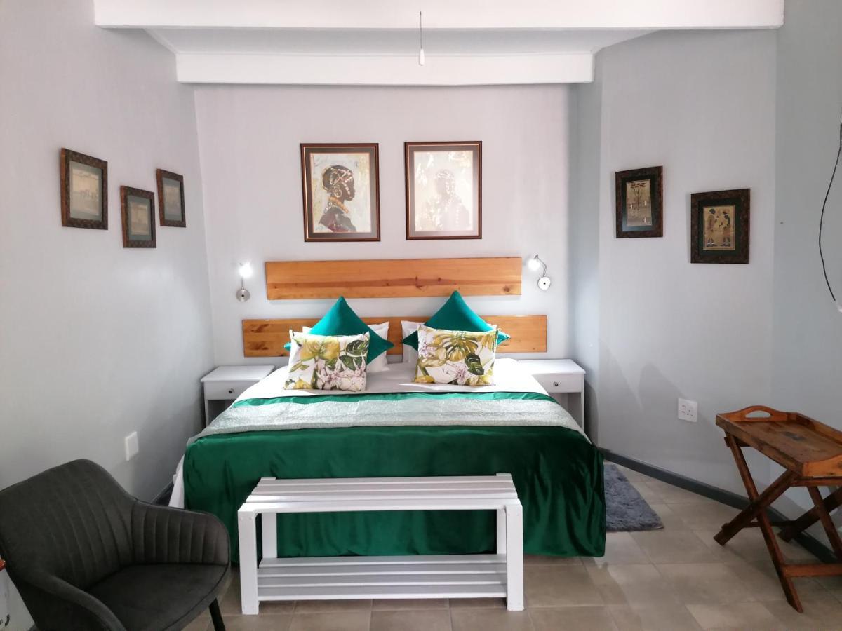 Aanhuizen Guest House Swellendam Exterior photo